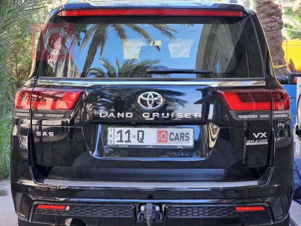 تۆیۆتا لاند کروزەر